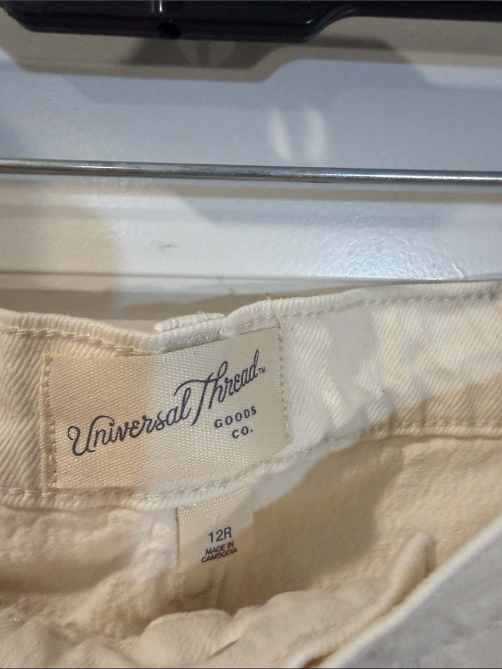 Universal Thread Women's Vintage Straight High Rise Distressed Denim Jeans Sz 12 - Picture 5 of 6
